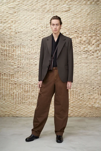 Look 17
